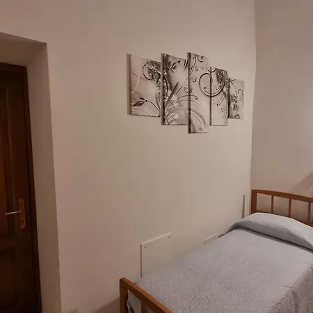Holiday home Sotto Il Castello Capestrano